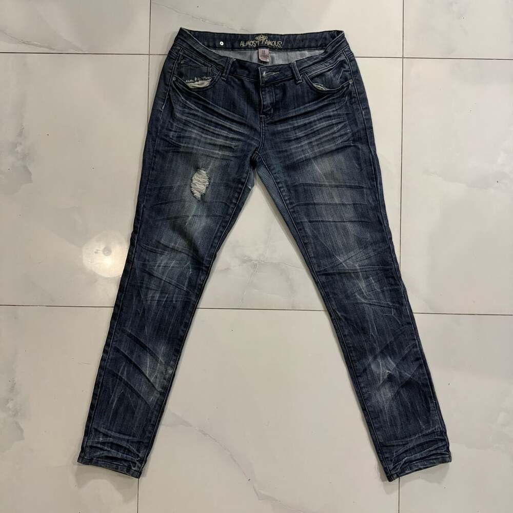 Y2k Almost Famous Skinny Jeans Womens  Distressed Low Rise Stretch